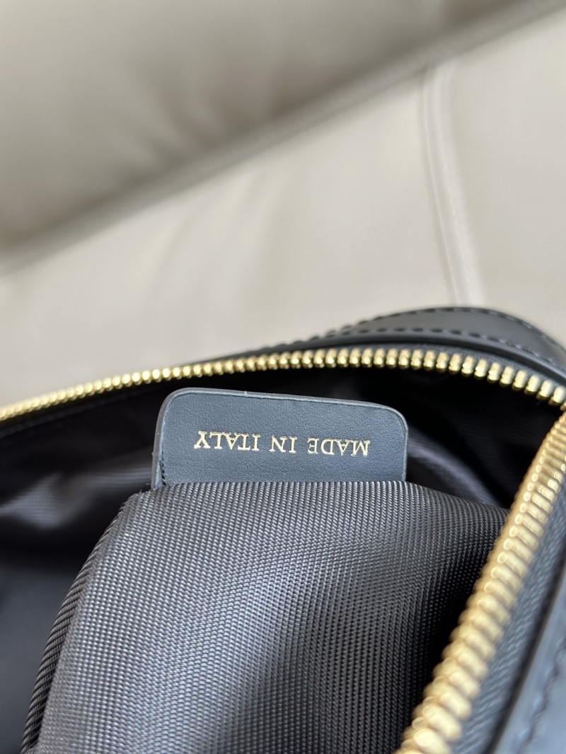 mens Bv*b*rry briefcases